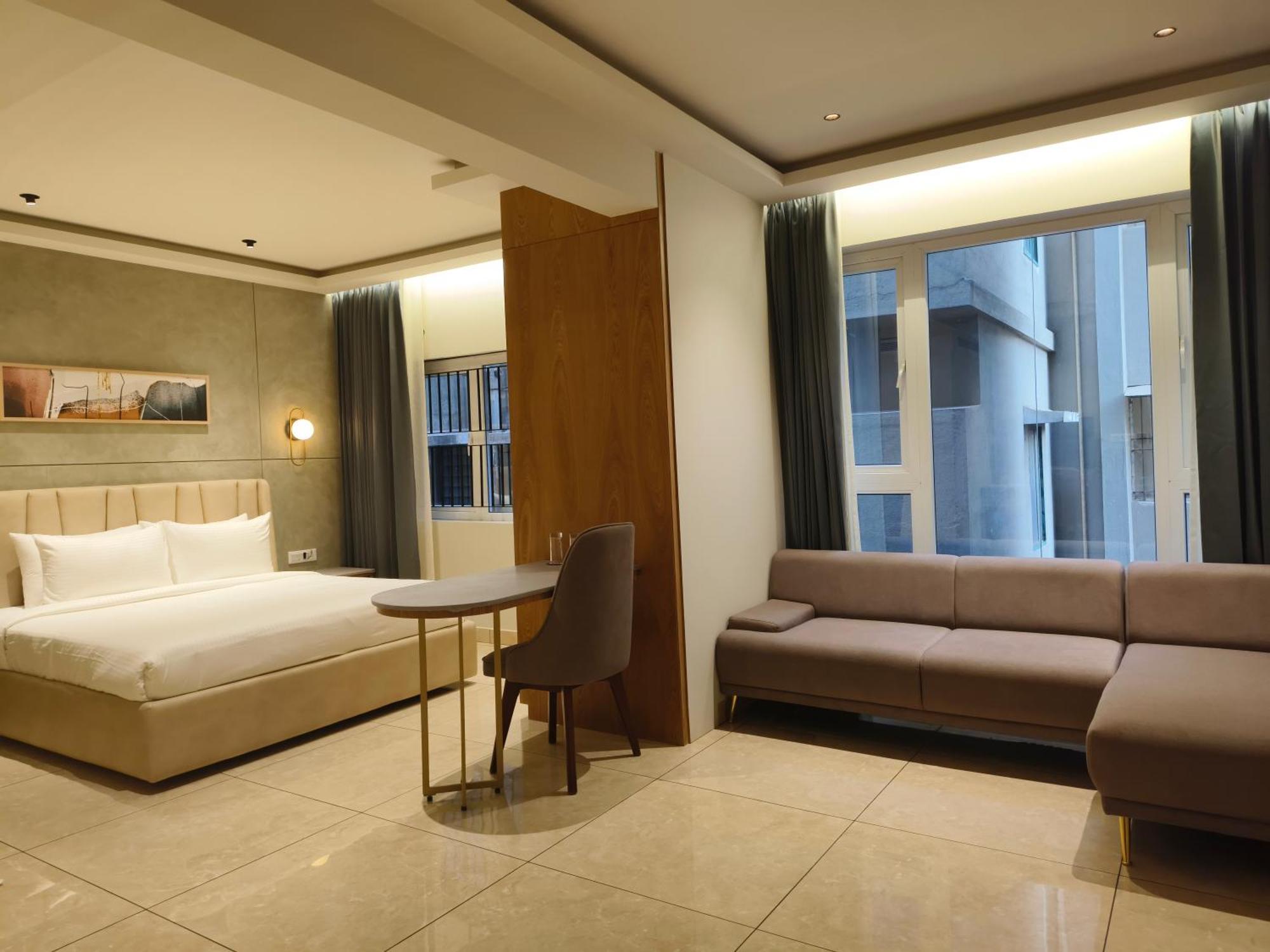 Olive Hotel Le Opera By Embassy Group Bangalore Exterior foto